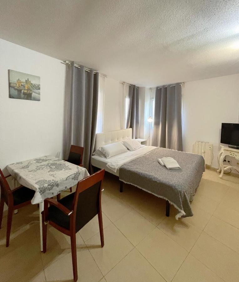 Royal Inn Aparthotel Lloret de Mar Exterior photo