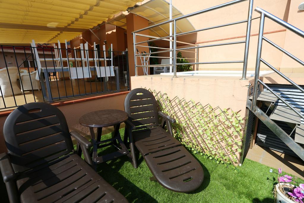 Royal Inn Aparthotel Lloret de Mar Exterior photo