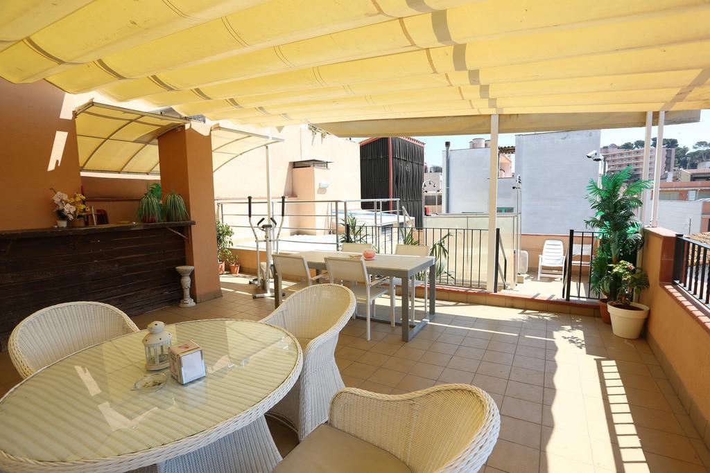 Royal Inn Aparthotel Lloret de Mar Exterior photo